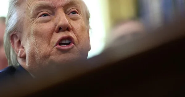 WSJ: внук Кастро пытался передать тайное письмо Трампу