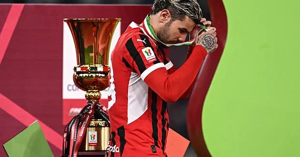 Milan ın müdafiəçisi Premyer Liqa klublarının hədəfində
