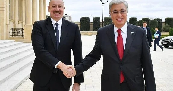 İlham Əliyev qazaxıstanlı həmkarına zəng etdi