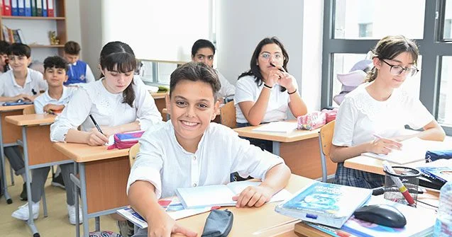 50 minə yaxın şagird imtahan verir