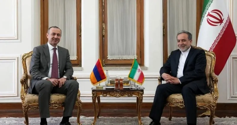İran XİN rəhbəri Qriqoryanla Bakı və İrəvan arasında normallaşma prosesini müzakirə edib