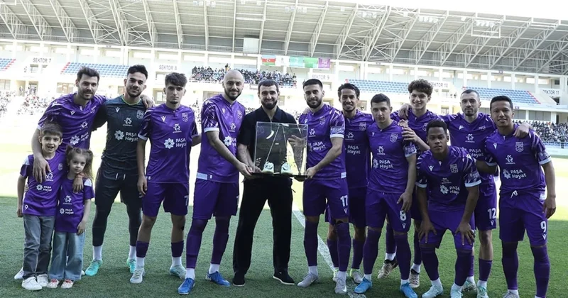 Sumqayıt dan Vüqar Mustafayeva xatirə hədiyyəsi FOTO