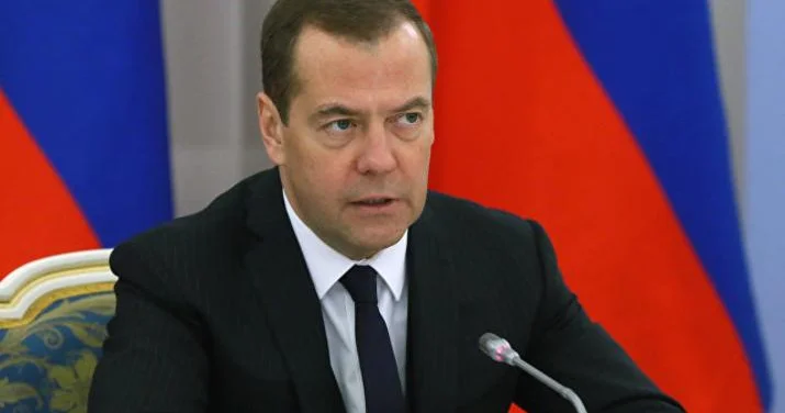 Medvedev Qərbi daha dəhşətli müharibə ilə hədələdi