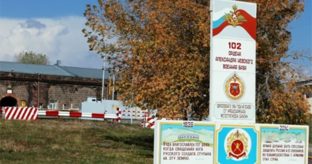 Ermənilər Rusiya hərbi bazasını yenə “vurdu”