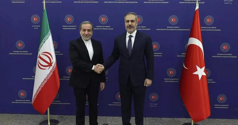 Türkiyə və İran XİN rəhbərləri nüvə danışıqlarını müzakirə etdilər