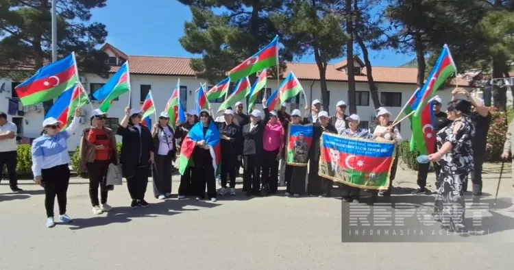 Sumqayıtda yaşayan bir qrup şəhid ailəsi və Vətən müharibəsi qaziləri Laçına səfər etdilər