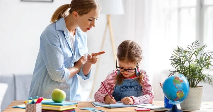 Как родительское влияние может навредить карьере ребенка МНЕНИЕ