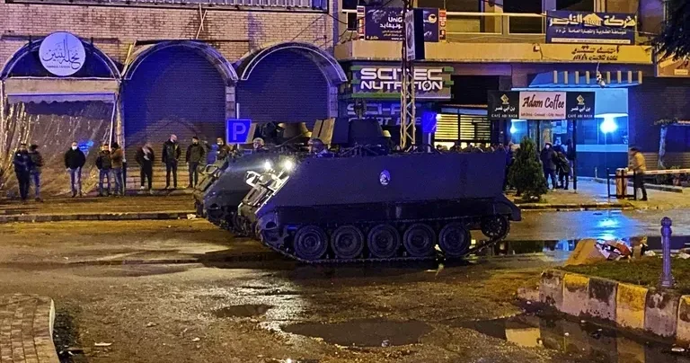 Təhlükəsizlik qüvvələri Tripolidə etirazçılara atəş açıb