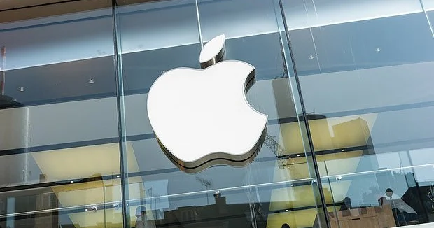 NYT: США обеспокоены планами Apple запустить ИИ с Китаем