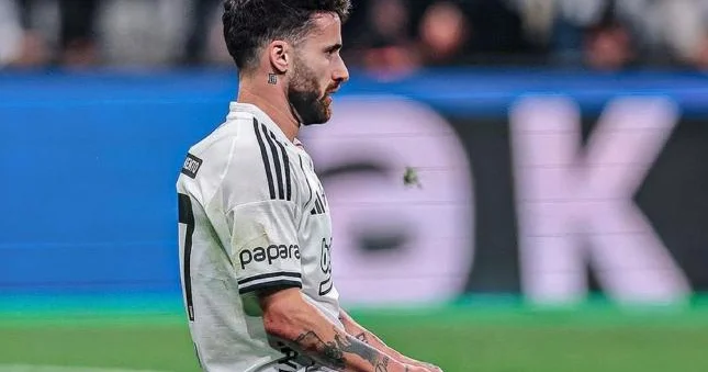 “Beşiktaş” 2 milyonluq bonusdan məhrum oldu