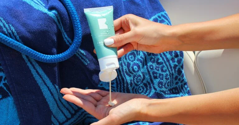 Dermatoloqdan xəbərdarlıq: Bu kremlər dərini məhv edir