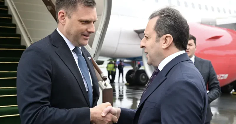 Вице премьер Словакии Томаш Тараба прибыл в Баку ФОТО