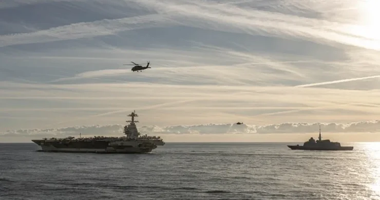 Hörmüz boğazında 80 dən çox ticarət gəmisi saxlanılıb CENTCOM