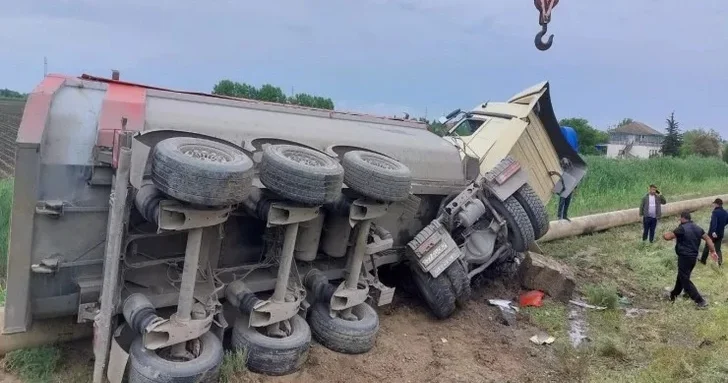 В Сабирабаде в цепной аварии погибли три человека
