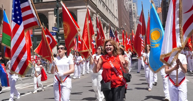 Nyu Yorkda Azərbaycan diasporunun da iştirakı ilə Türk Günü Yürüşü keçirilib