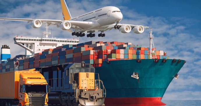 Hörmüz boğazındakı vəziyyət logistika xərclərini kəskin artırıb FT