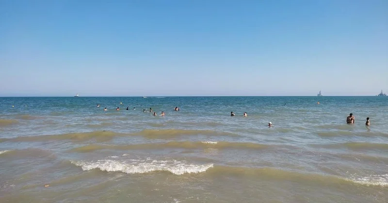Завтра на пляжах Абшерона вода прогреется до 22°