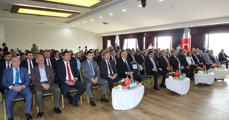 Qarsda Türkiyə Azərbaycan Regional İqtisadi Forumu keçirilib