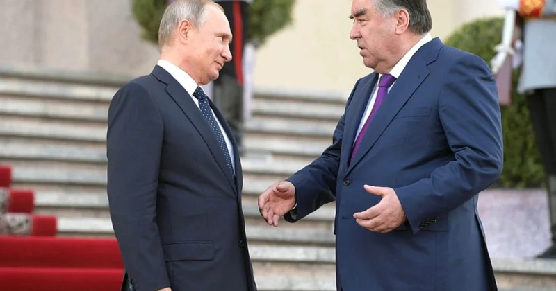 Путин простил таджикам крупный долг
