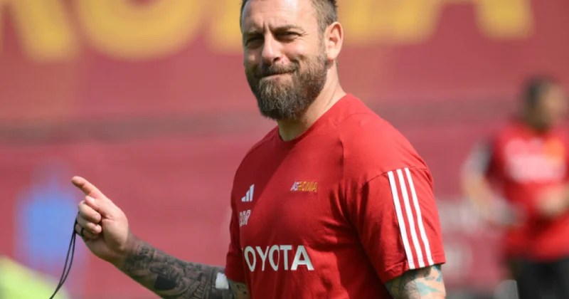 A Seriyasına yüksələn klub Daniele De Rossiyə təklif göndərib