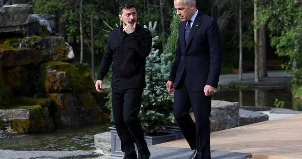Zelenski G7 sammitinə gəlib