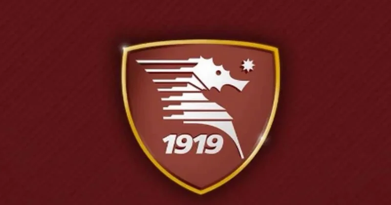 Salernitana üçün böyük şok: Həlledici matç öncəsi 8 futbolçu zəhərləndi