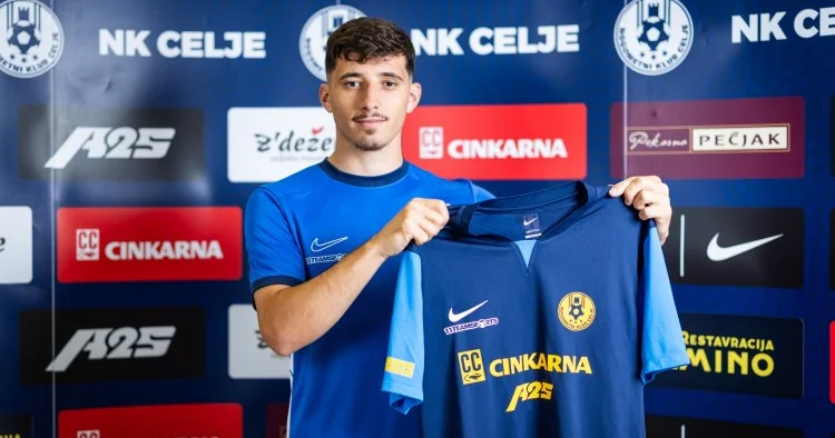 Sabah ın rəqibi Kosovo millisinin üzvünü transfer etdi
