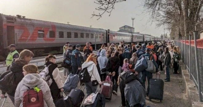 Ölkələr vətəndaşlarının İran və İsraildən təxliyə prosesinə başladı