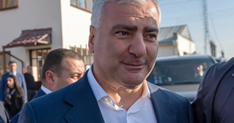 В Ереване задержали Самвела Карапетяна видео