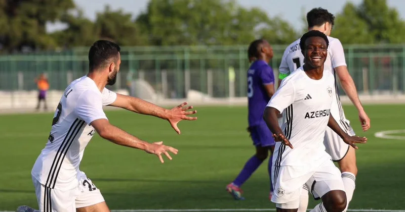 “Qarabağ” daha bir futbolçu ilə yollarını ayırır