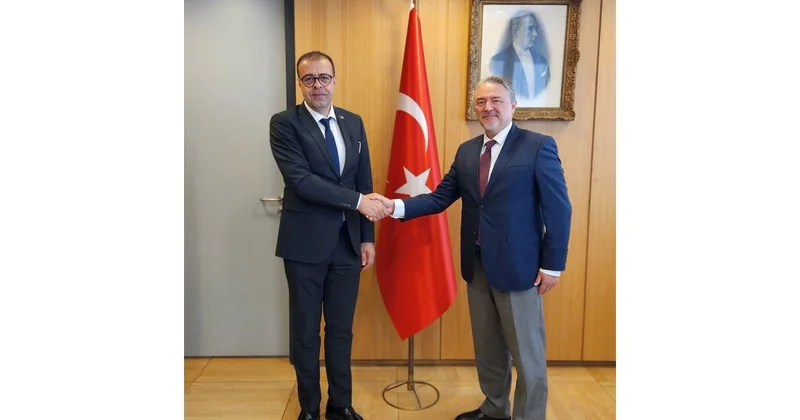 Cəfər Hüseynzadə NATO dakı türkiyəli həmkarı ilə Azərbaycan Türkiyə əməkdaşlığını müzakirə edib