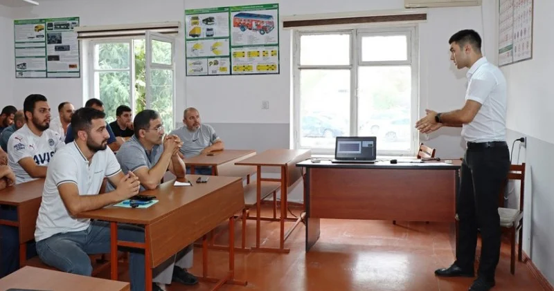 AYNA: Bu günədək 47 minə yaxın taksi sürücüsü təlimlərə cəlb olunub