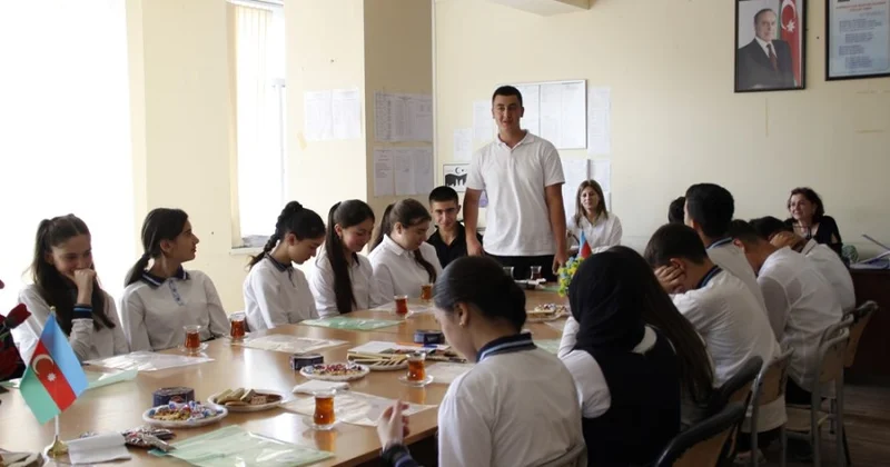 Tədbir iştirakçılarına hibrid təhdidlərin strategiyası izah edildi FOTOLAR