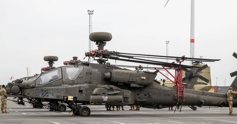 Polşa ABŞ dan ilk “Apache” helikopterlərini alıb