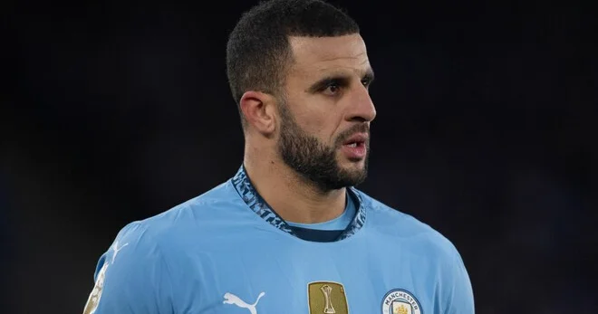 “Everton” “Mançester Siti”nin müdafiəçisi ilə ortaq məxrəcə gəlib