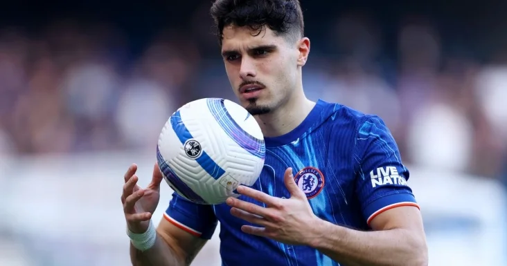 İndi oynadığım futboldan həqiqətən razıyam Çelsi nin vingeri