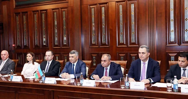 İnam Kərimov Gürcüstan nümayəndə heyəti ilə görüşdü Fotolar