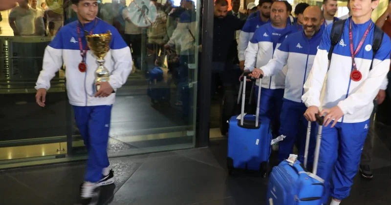 Sərbəst güləş üzrə U 17 millimiz Vətənə qayıdıb