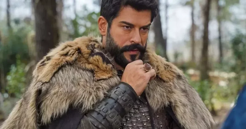 Burak Özçivitin 39 milyonluq maşını FOTO