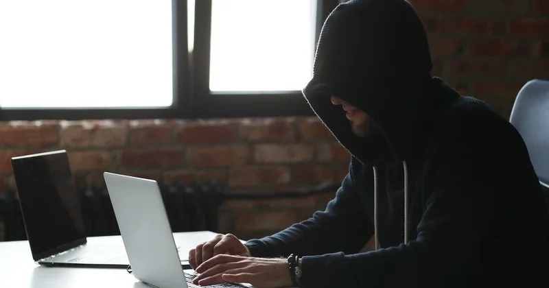 16 milyon qazaxıstanın şəxsi məlumatları internetə sızıb
