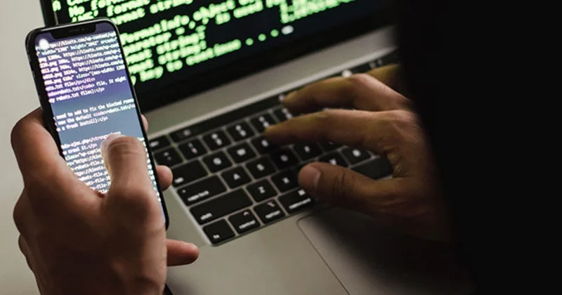 Telefonlarımıza yüklənən bilmədiyimiz təhlükə İzlənildiyinizə işarə ola bilər
