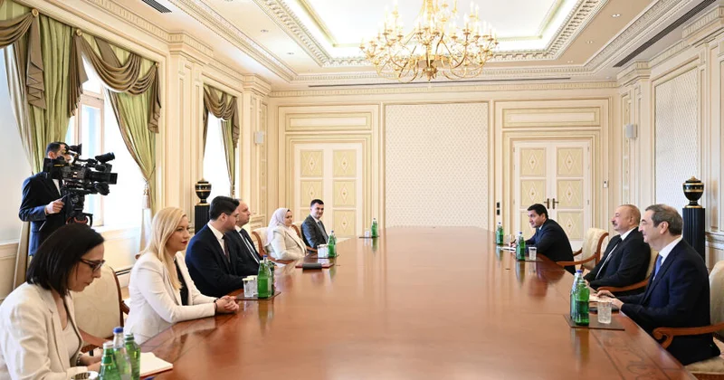 Prezident İlham Əliyev Şimali Makedoniya Assambleyasının sədrini qəbul edib FOTO