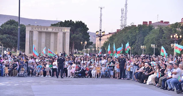 Qaradağda Milli Qurtuluş Günü ilə bağlı bayram tədbiri Fotolar