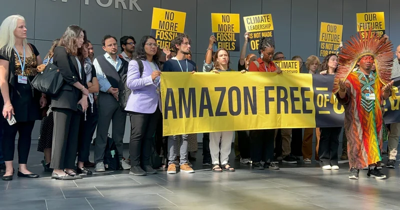 İyun İqlim Görüşləri Amazoniyalı ekoloji fəallar aksiya keçiriblər