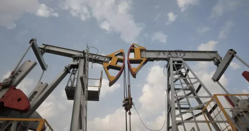МЭА: Мировое предложение нефти упало до 94,5 млн б/с