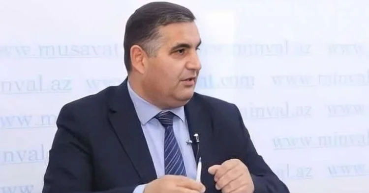 Türkiyə mətbuatı azərbaycanlı jurnalistdən yazdı FOTO