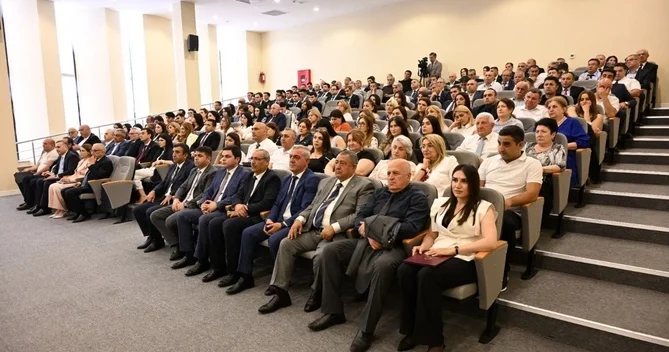 AHİK in təşkilatçılığı ilə İnsan Hüquqları Gününə həsr olunmuş tədbir keçirilib