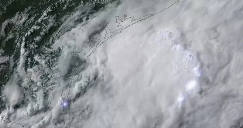 ABŞ nin sahillərinə tropik fırtına yaxınlaşır