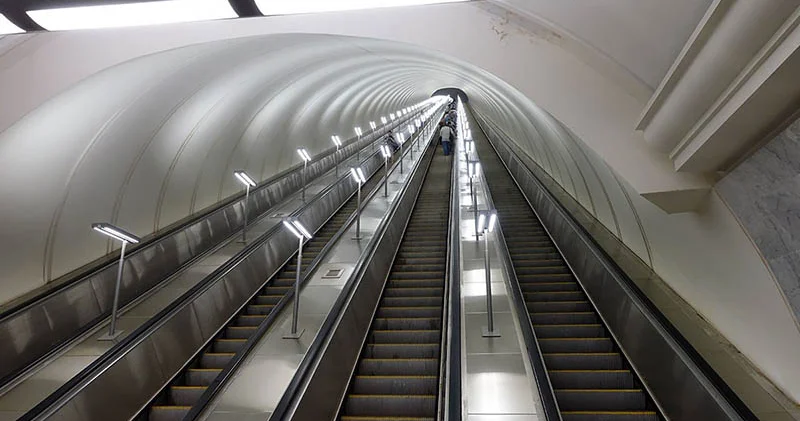 Bakı metrosunda həyəcan: Eskalator qəfil dayandı və azyaşlı...