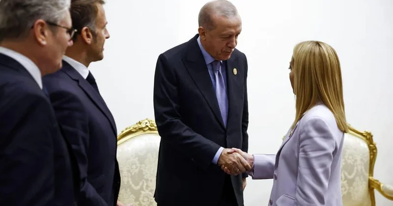 Meloni Ərdoğanın sözünü yerə salmadı FOTO